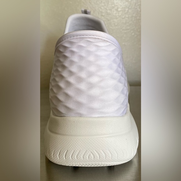 SKECHERS… MENS WHITE SLIP-INS - Picture 8 of 16